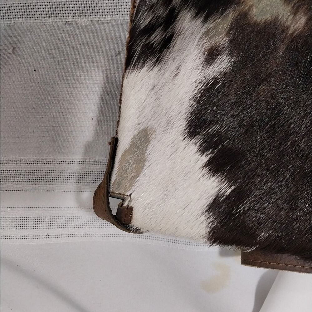 RICH BROWN AND WHITE GENUINE COWHIDE LEATHER CROSSBODY PURSE, BAG, HANDBAG! - Picture 9 of 10